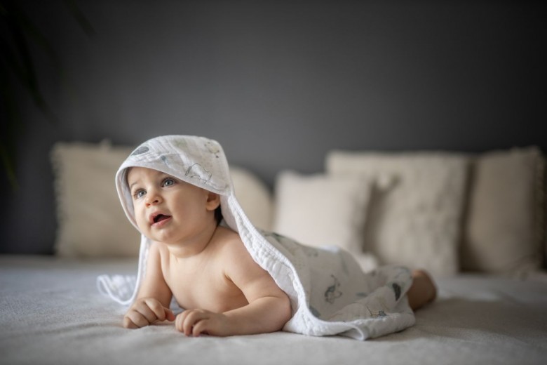Poklon za bebu: Šta pokloniti bebi kada vam prvi put dodje u kuću