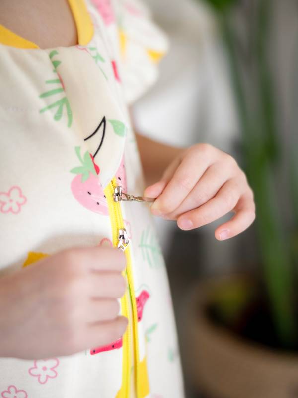 Vreća za spavanje sa nogavicama - dva sloja pamuka - bez rukava - dodatak za stopala - Voćkice - 1.0 TOG