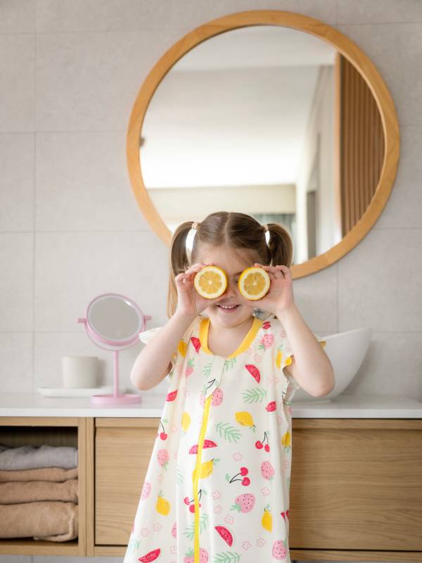 Vreća za spavanje sa nogavicama - dva sloja pamuka - bez rukava - dodatak za stopala - Voćkice - 1.0 TOG