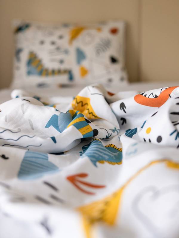 Liberina posteljina od pamučnog muslina - pokrivač i jastučnica - Dinosaurusi