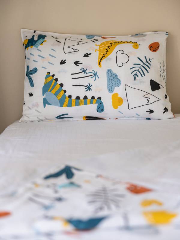 Liberina posteljina od pamučnog muslina - pokrivač, jastučnica, čaršaf - Dinosaurusi