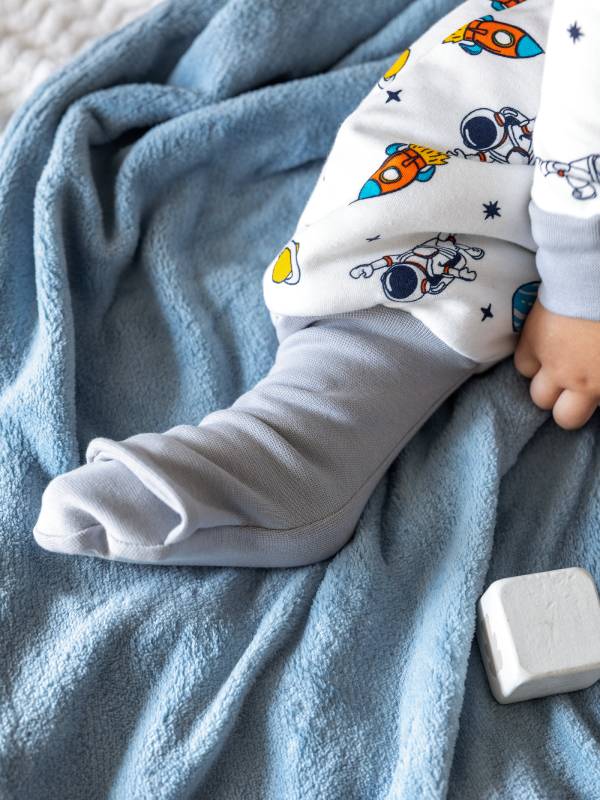 Vreća za spavanje sa nogavicama - punjena - skidajući rukavi - dodatak za stopala - Astronauti - 2.5 TOG